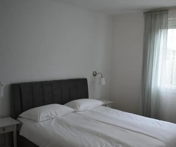 Aria Apartment Split